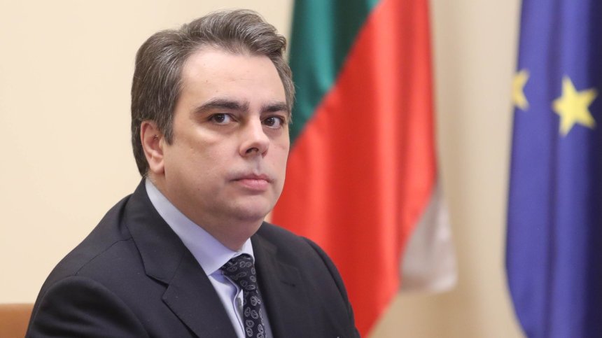 Асен Василев: Реалистично е България да влезе в Еврозоната от 1 юли 2025 г.