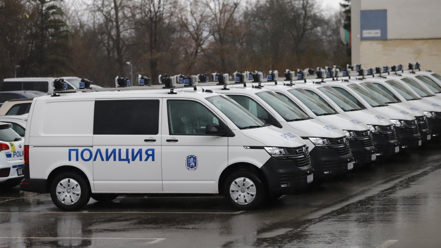Задържаха в Хасковско двама българи, обявени за международно издирване