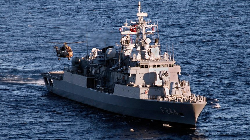 Турция е в повишена готовност заради мините в Черно море