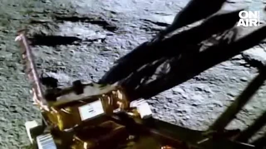 Луноходът "Прагиян" с първи кадри от космическите си изследвания