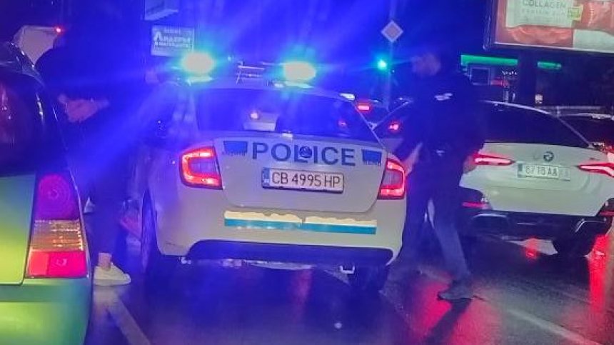 Полицейска гонка по булеварди в София завърши с ареста на шофьор на БМВ