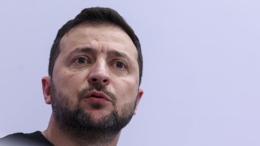 Зеленски за ударения руски кораб: Впечатляващо попълване на руския "подводен" черноморски флот