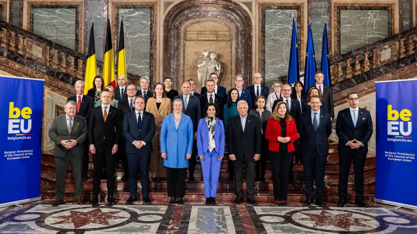 Габриел: От стратегическа важност е ЕС да подкрепя Украйна