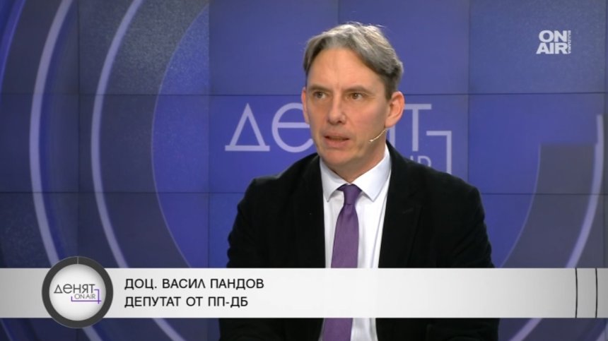 Пандов: Коалицията ПП-ДБ остава заедно, Радев се позиционира популистки