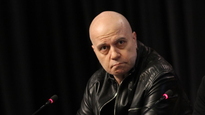 Трифонов: Русия застрашава нашата сигурност. Срамуваме ли се, че сме част от НАТО и ЕС?