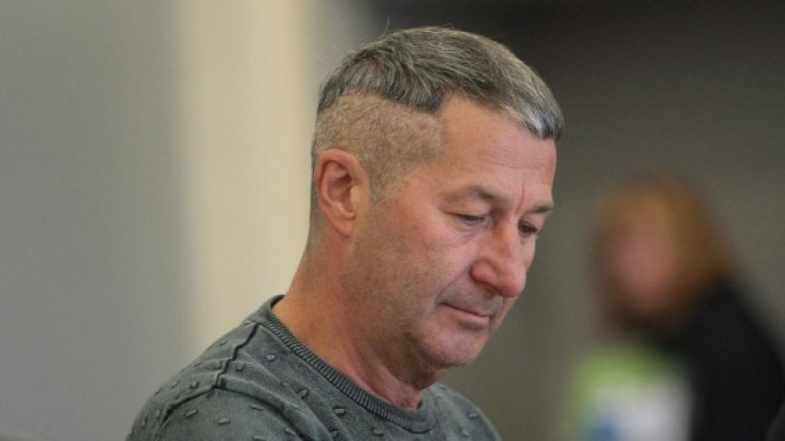 Изписват Каролев от "Пирогов"