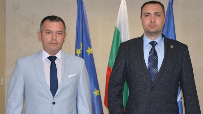 Шефът на украинското разузнаване е у нас, изясни въпроса с "Миротворец"