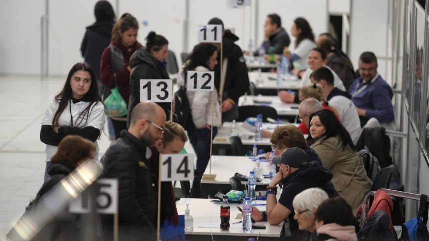 ЦИК при 95,8% протоколи: ПП-ДБ скъсяват преднината на ГЕРБ-СДС до 1,6%