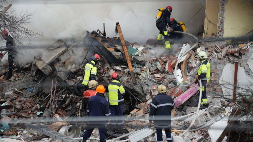 В Банкя още мирише на газ, описват щетите по къщите след взрива