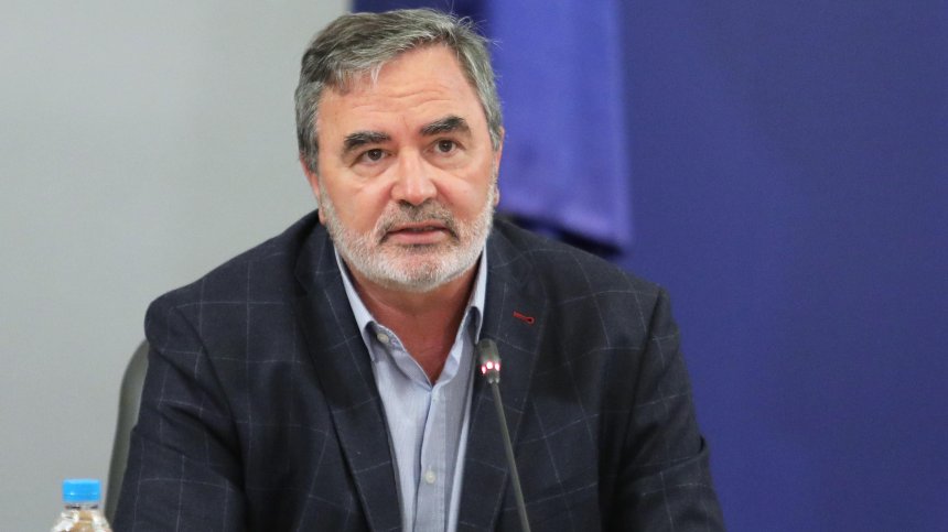 Д-р Кунчев изригна: Трябва да си сляп, за да твърдиш, че няма вирус!