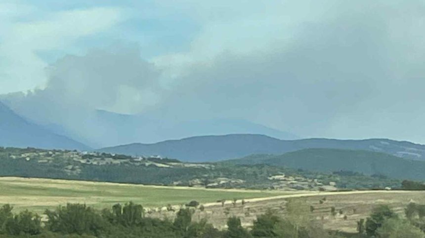 Шести ден борба с огъня в Рила, пожарът е в труднодостъпен терен