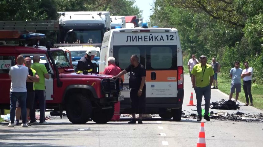 Миниванът навлязъл в насрещното при трагичната катастрофа на пътя Русе-Бяла
