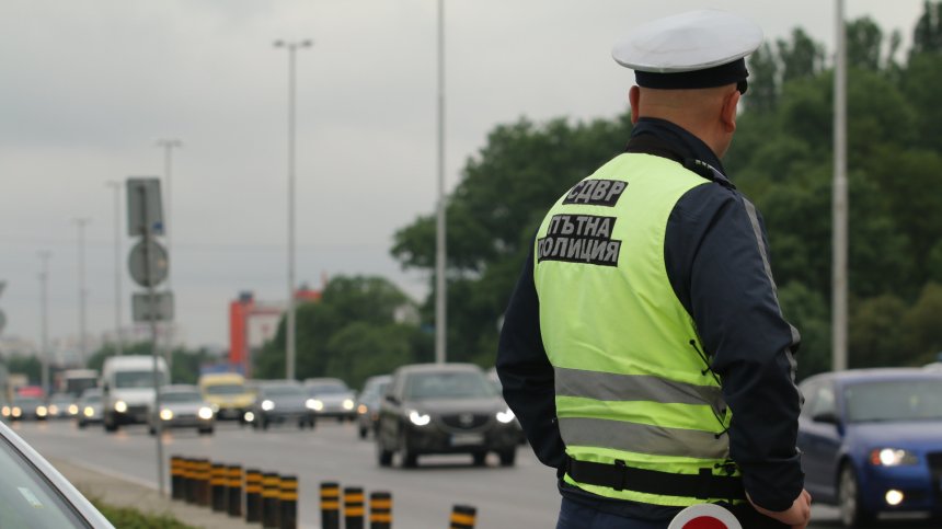 Невръчените фишове вече ще излизат и в портала на МВР