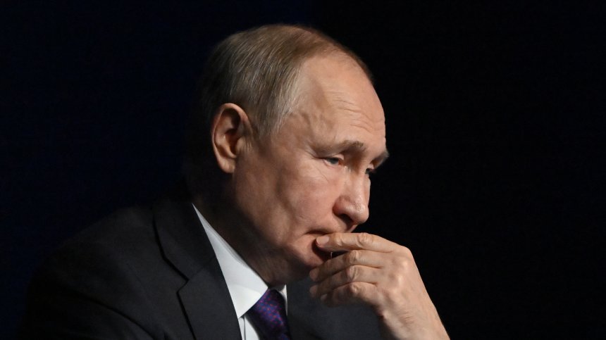 САЩ: Ограничаването на цените на петрола ще удари Путин незабавно