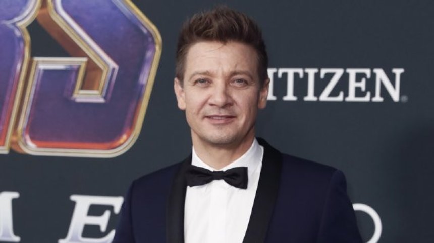 Джеръми Ренър след инцидента със снегорин: Избрах оцеляването
