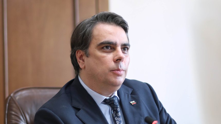 Росица Матева, ЦИК: Асен Василев няма право да гласува