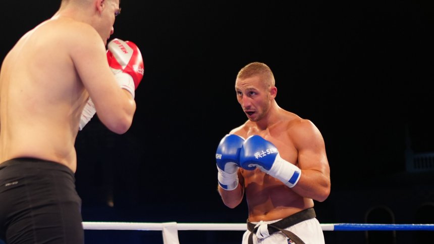 Кристиян Дойчев победи убедително Валентинос Кириакидис по време на SENSHI 23