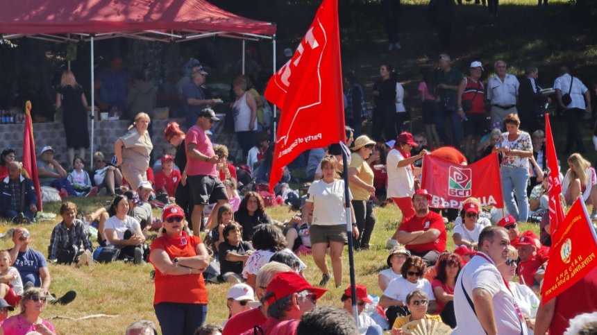 Социалисти от цялата страна се събраха традиционния събор на Бузлуджа (СНИМКИ)