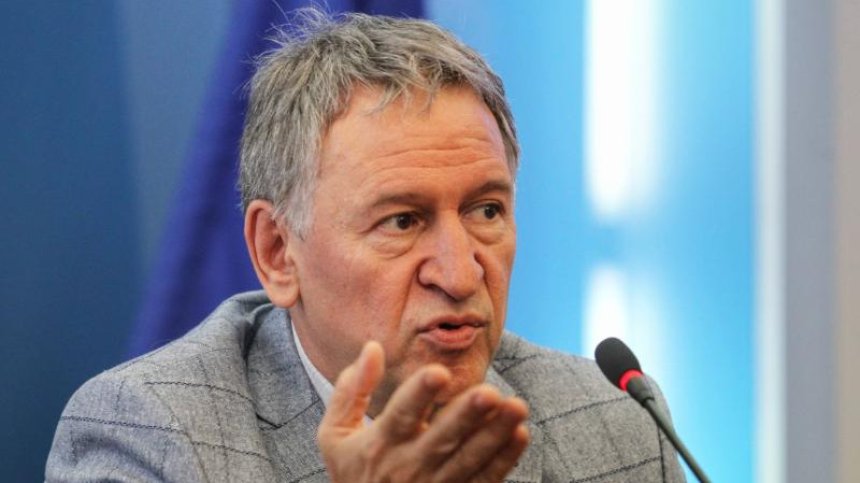 Министър Кацаров посочи как ще действа новата система за проследяване на Ковид-19 (ОБОБЩЕНИЕ)