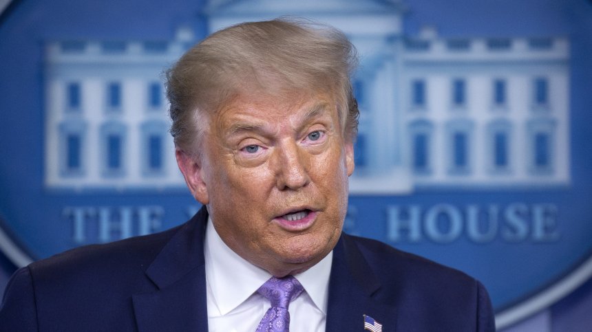 Facebook и Twitter изтриха изказвания на Тръмп заради скандално твърдение