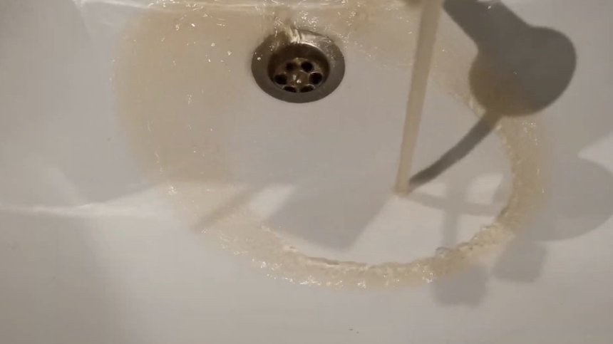 Омбудсманът поиска КЕВР да отмени поскъпването на водата