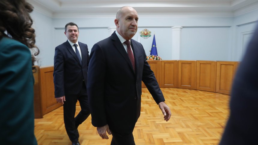 Румен Радев: Партиите правят парламентаризма неефективен