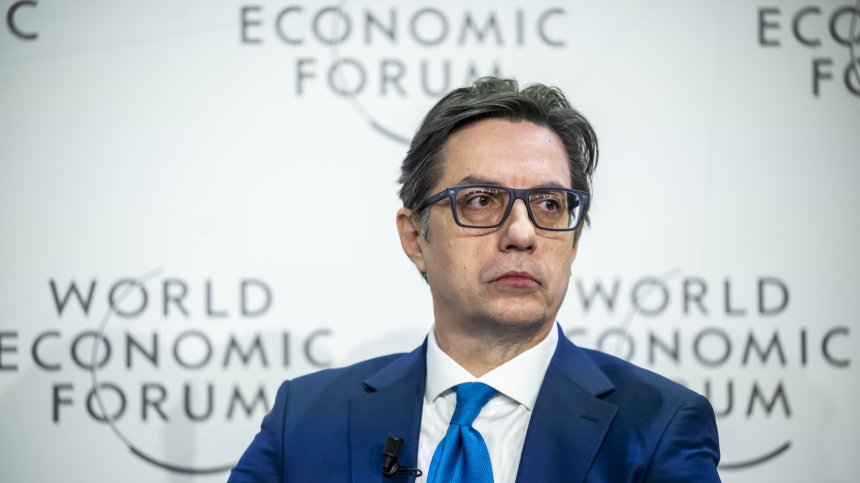 Пендаровски вдигна мерника на наш евродепутат, забранява му да влиза в РСМ