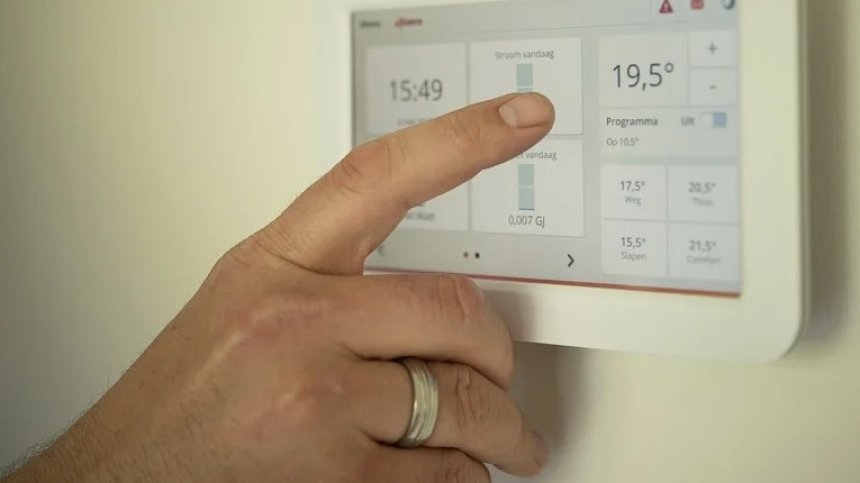 Разработиха пръстен, откриващ Ковид в тялото преди поява на симптоми