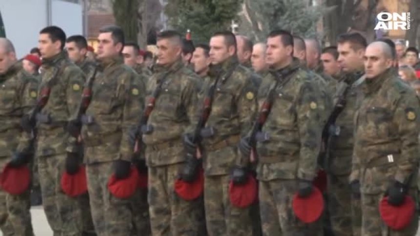 Факелно шествие и заря в Казанлък
