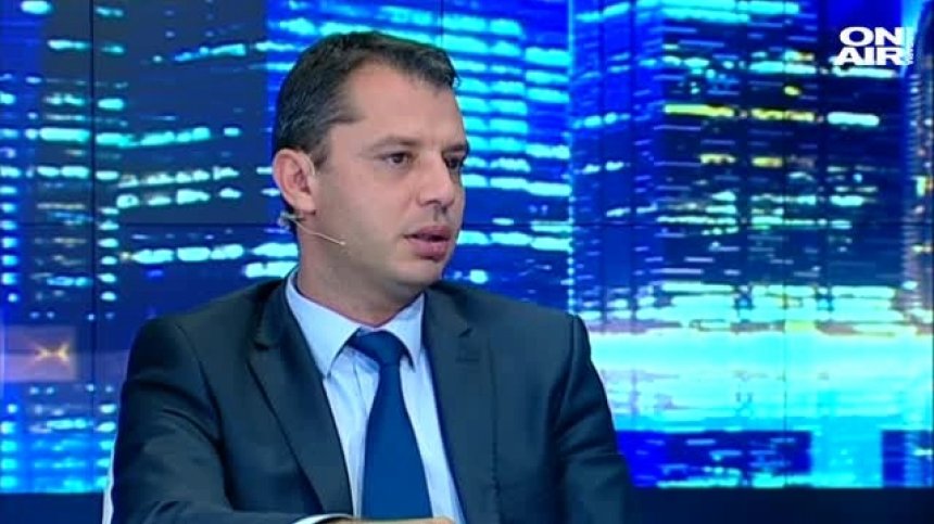 Делян Добрев: Банките ще се включат с по-малък обем в мостовия заем на БЕХ
