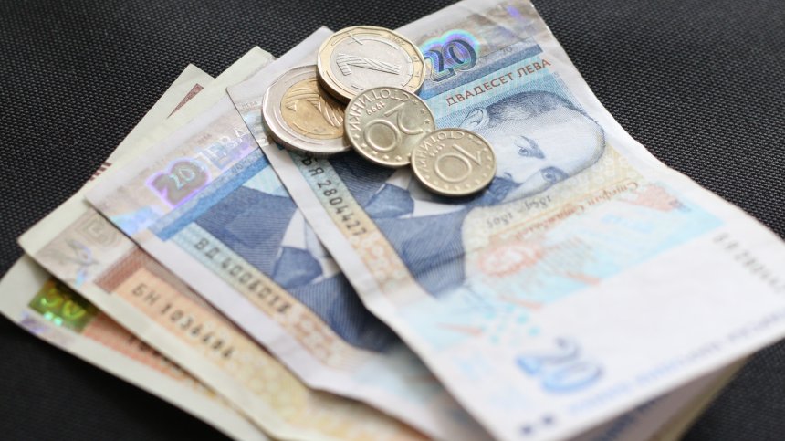 КНСБ: Ако преди година сме плащали 65 лв. за едни продукти, днес те струват 95 лв.