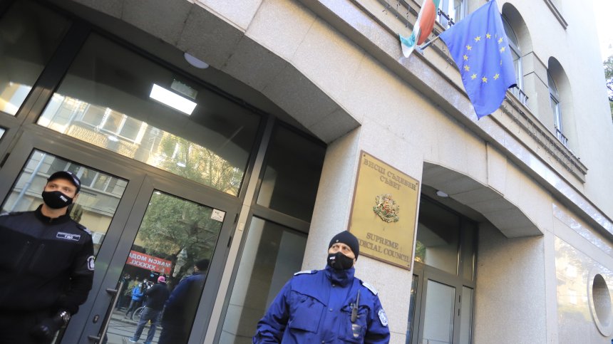 739 претенденти се борят за 29 длъжности "младши-прокурор"