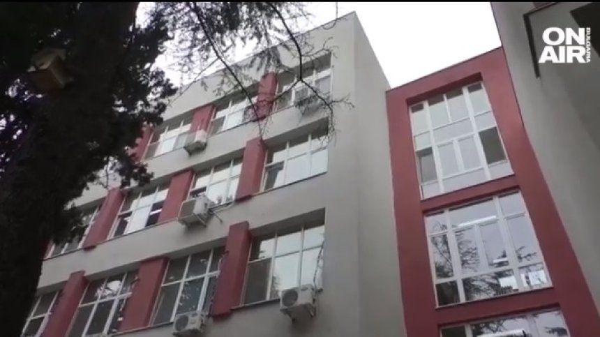 Арестуваха шефката на РУО Стара Загора за натиск - коя фирма да доставя закуски в училищата