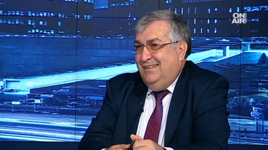 Проф. Близнашки се обяви за задължителна военна подготовка за мъжете