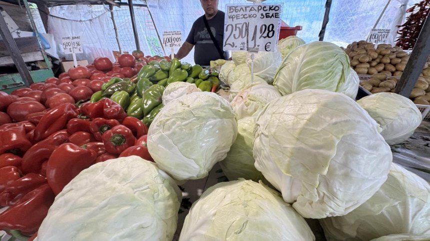 Цените в евро хвърлиха търговците в паника, някои не са готови да спазват мерките (ВИДЕО)