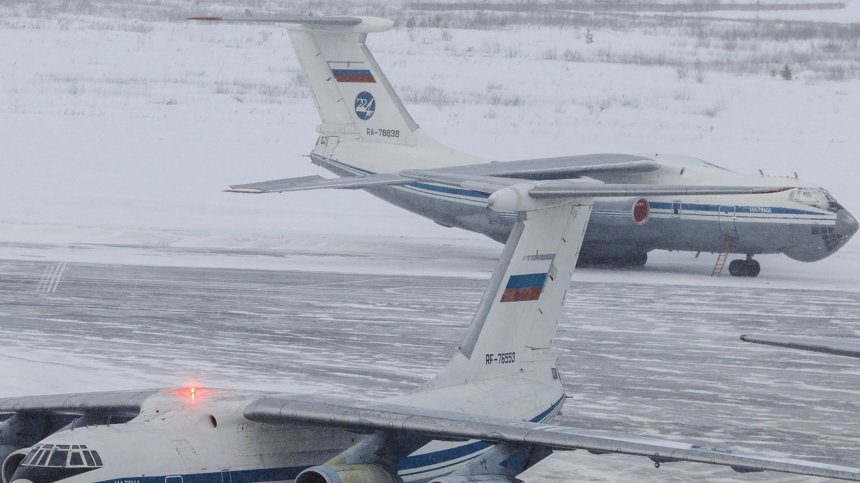 Експлозии разтърсиха руски военни летища в района на Черно море