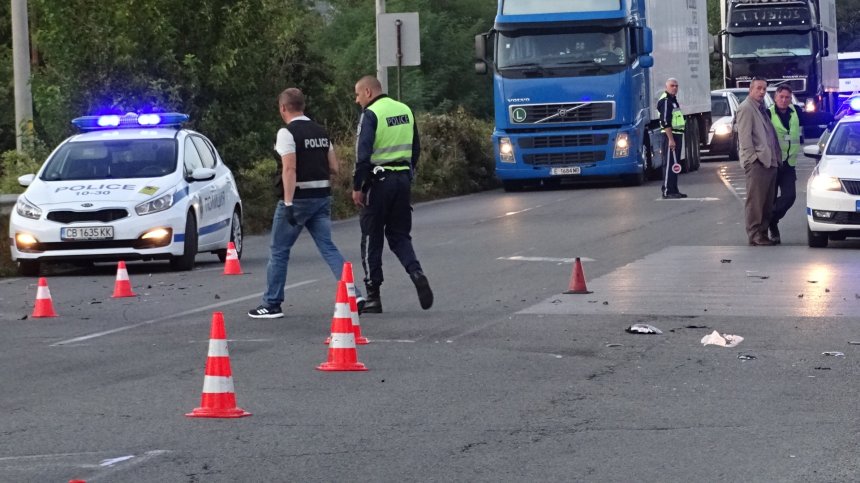 Четири жертви на катастрофа между бус и ТИР на пътя Габрово - Дряново