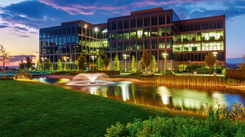 В какво инвестират експертите по недвижими имоти в България? С участието на Кирил Домусчиев, Огнян Бозаров, Виолета Милушева и други ключови фигури