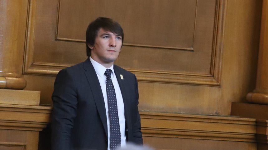Депутатът от ГЕРБ Даниел Александров се отказа от имунитета си