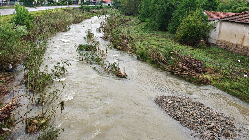 Започват масови проверки за кражба на вода от реки и язовири