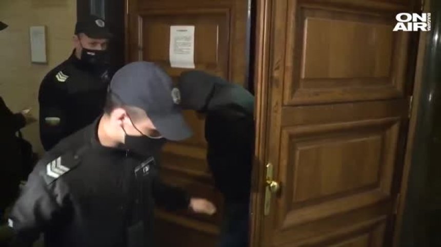 Окончателно: Постоянен  арест за обвинените печатари от ВТУ