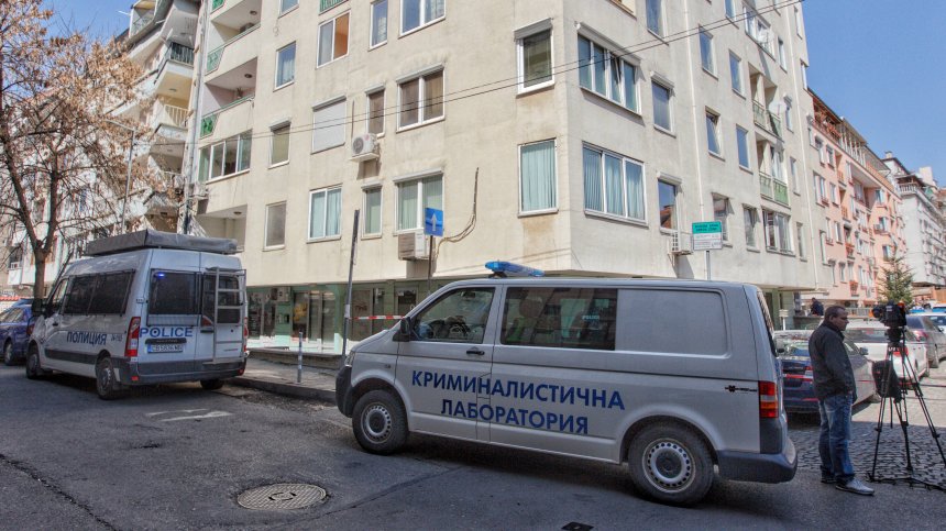 Кола с мигранти се блъсна в камион, бягали от преследващи ги екипи на СДВР