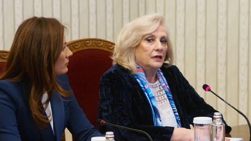Искра Михайлова, ДПС-НН: Имаме кабинет на Йотова-Сорос-Петрохан