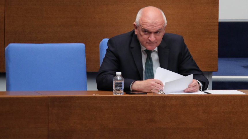 Главчев с ново предложение към Радев: Служебният премиер да стане външен министър