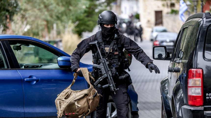 Доживотна присъда за грък, убил и изнасилвал сляпата си майка