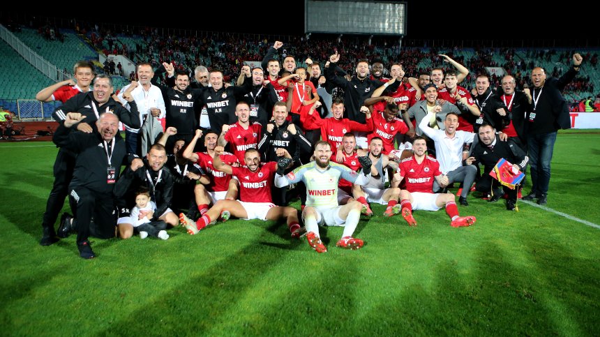 ЦСКА ще подсили редиците си с халф от "Лех" (Познан)