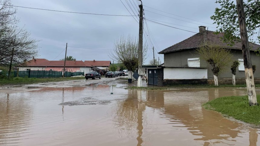 Бедствено положение в монтанското село Лехчево заради обилните валежи