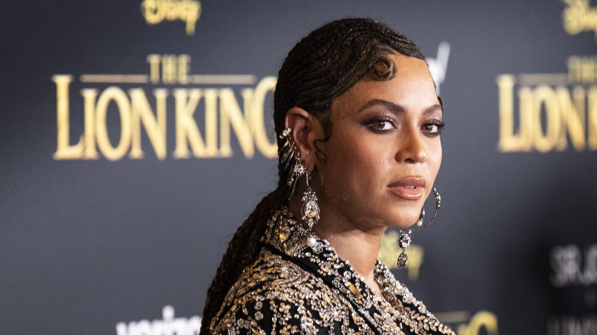 Бионсе към тъмнокожите: Да гласуваме така, сякаш животът ни зависи от това