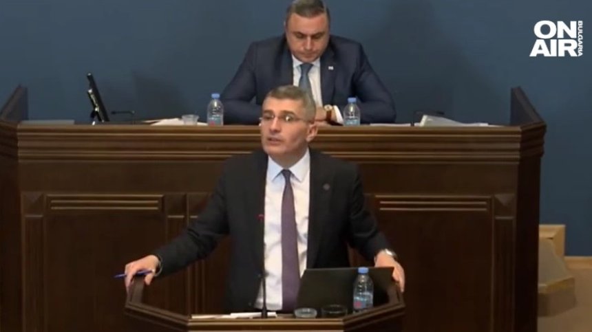 Бой в грузинския парламент, закон за чуждестранните агенти скара депутати 