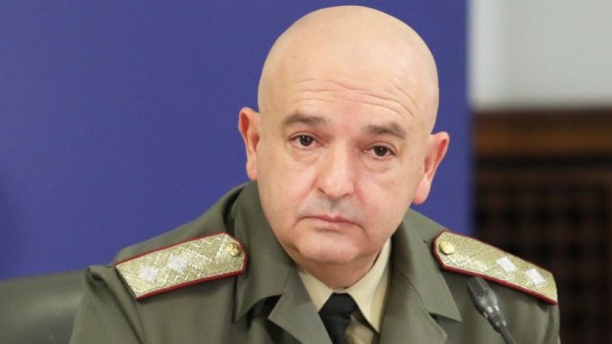 Швейцарски вестник: Генерал е герой от войната срещу Ковид-19 в България